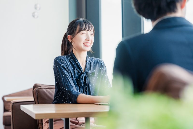 Businesswoman,Having,A,1-on-1,Meeting,With,Her,Boss